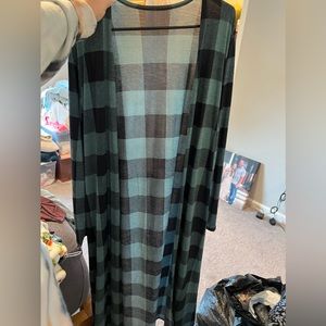 Plaid stretchy cardigan brand new medium